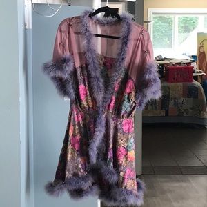 Lucious Vintage Robe